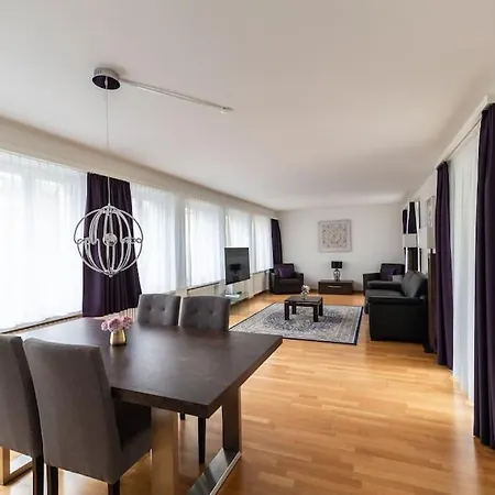 And Big 1 Bedroom Flat Center/near * ציריך