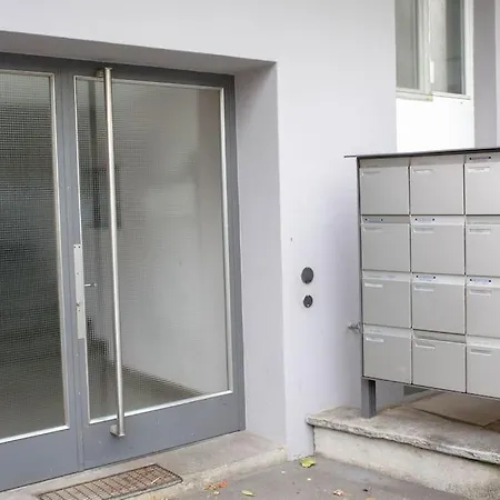 Lejlighed And Big 1 Bedroom Flat Center/near Zürich